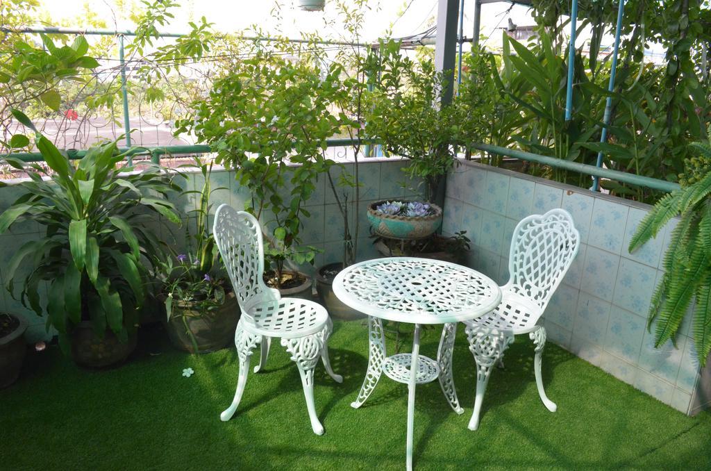 Charan 41 Hostel Bangkok Exterior foto